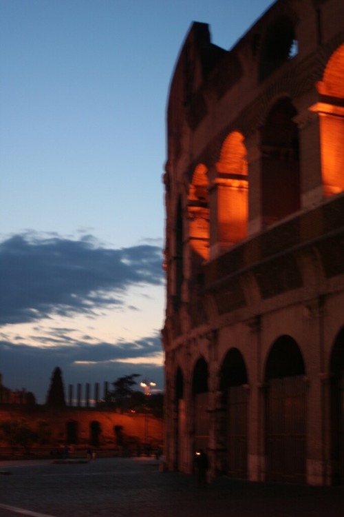 unapartedemiesunalaguna: sunset rome