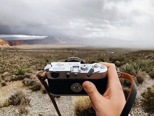 We all Leica the desert, amirite? @tomknier sure does, which is why he brought along his trusty m4 o