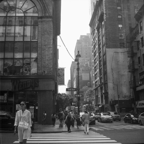 Fifth Avenue. New York, July 2018. Yashica 12. Kodak T-Max 400 developed in Rodinal