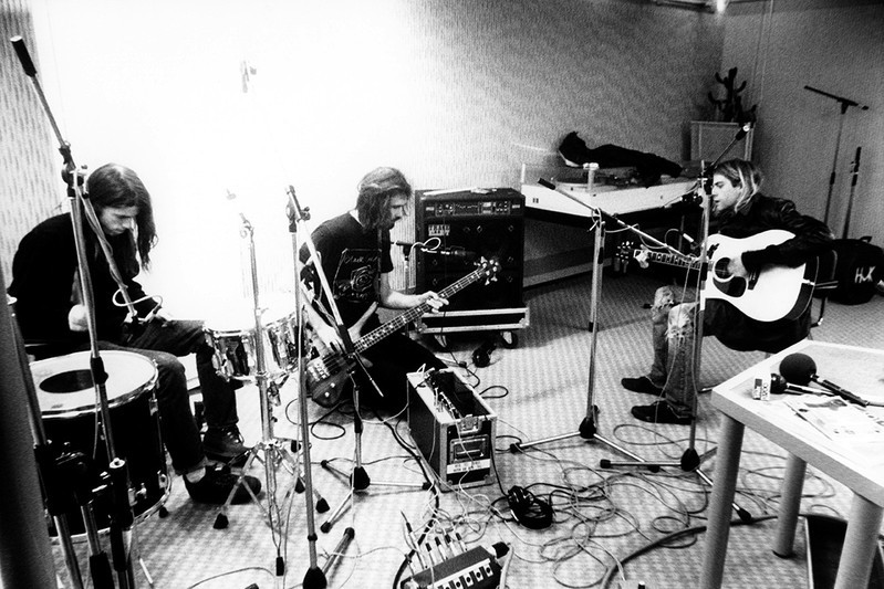 foofightingwithmythirdeyeblinded:  hilversum studios - 1991 