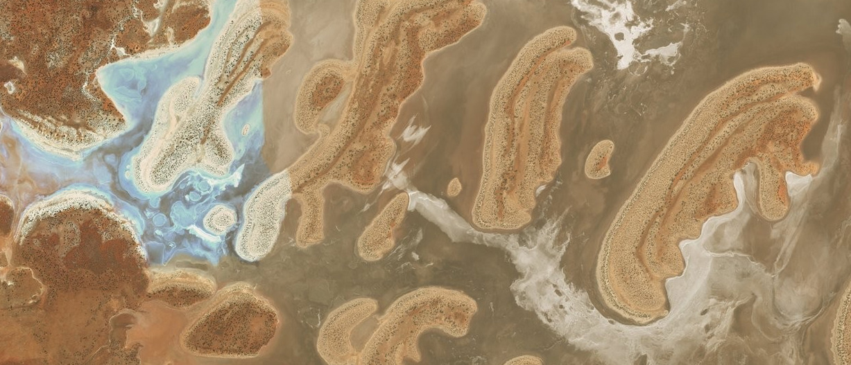theboyslightup:south australia really is insanely beautiful from above