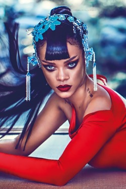 arielcalypso:    Rihanna for “Harper’s