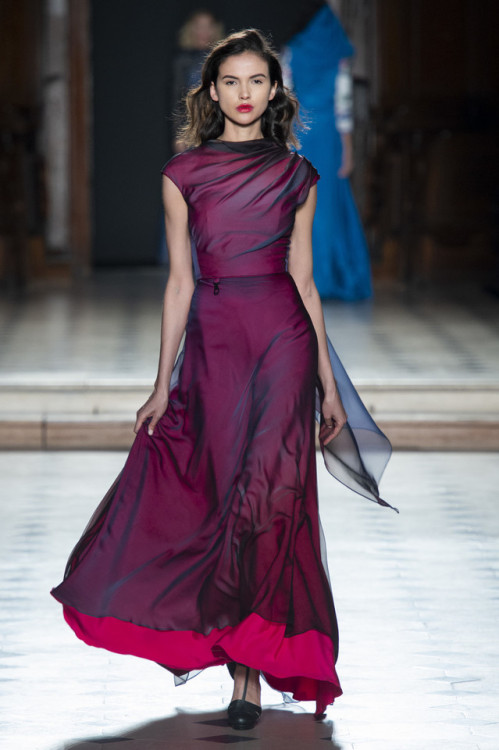 velvetrunway:  Julien Fournié Couture SS19 Posted by x
