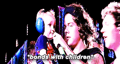 signstyles:  Harry Styles: A summary   I&rsquo;m so obsessed with him and he&rsquo;s