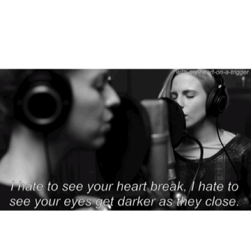 with-my-heart-on-a-trigger: Paramore - Hate to see your heart break