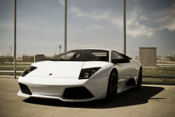 automotivated:  LP640. (by Jan König)