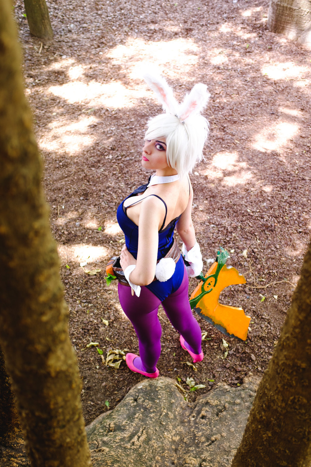 hotcosplaychicks:  Battle bunny Riven - League of Legends by valekryptonite   Follow