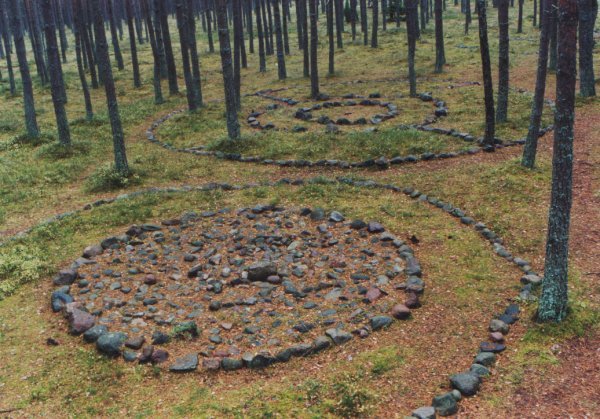 lamus-dworski:  Ancient stone circles from c. 1st-2nd centuries AD in Grzybnica,
