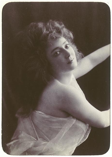 Anna Held