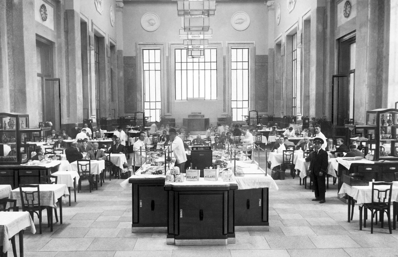 Milano, Stazione Centrale - Sala ristorante di terza classe