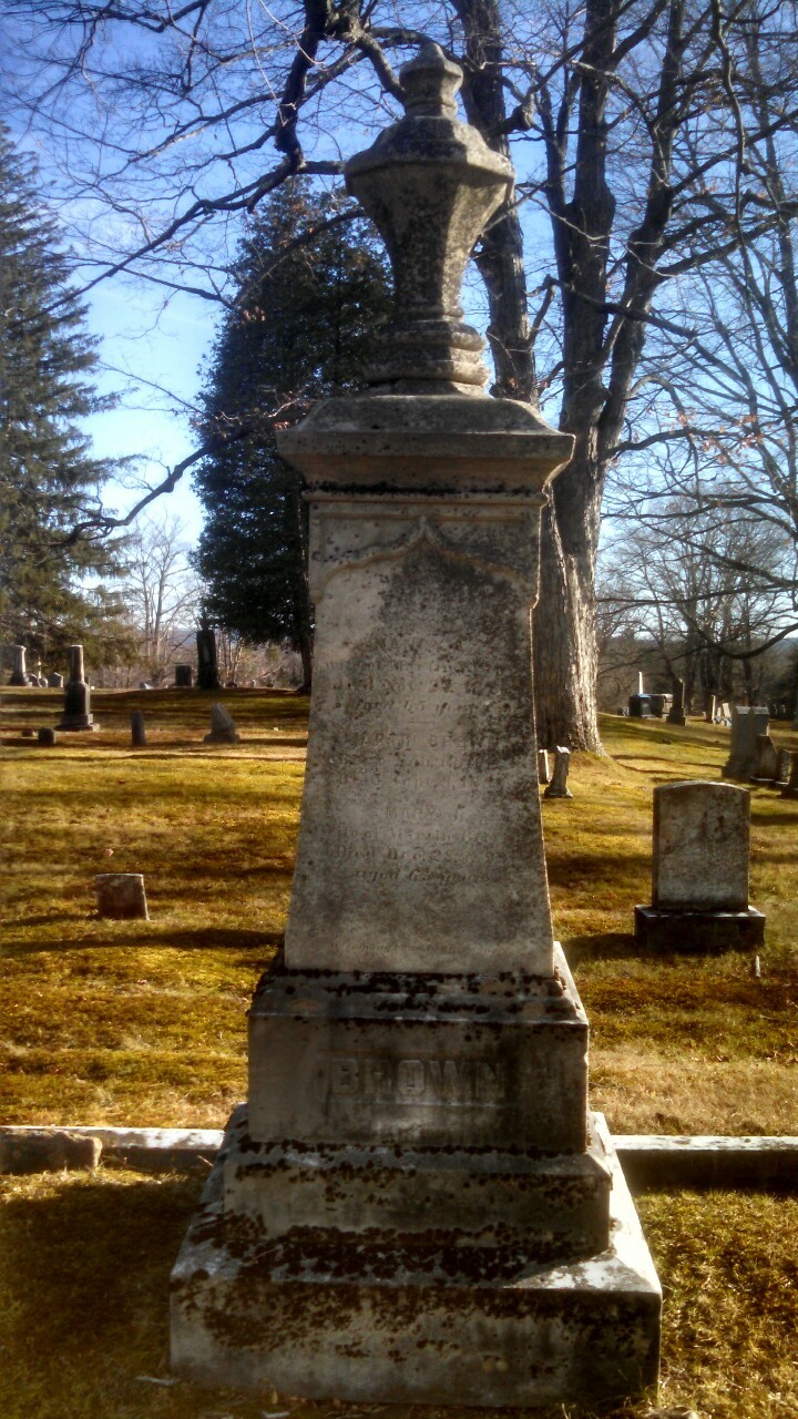 swforester:  The urn, symbol of the soul. Pittsfield MA 2015 