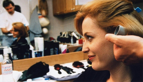 littlesunflowerseed:scully1964: x files / on set I can´t believe how far we´ve come