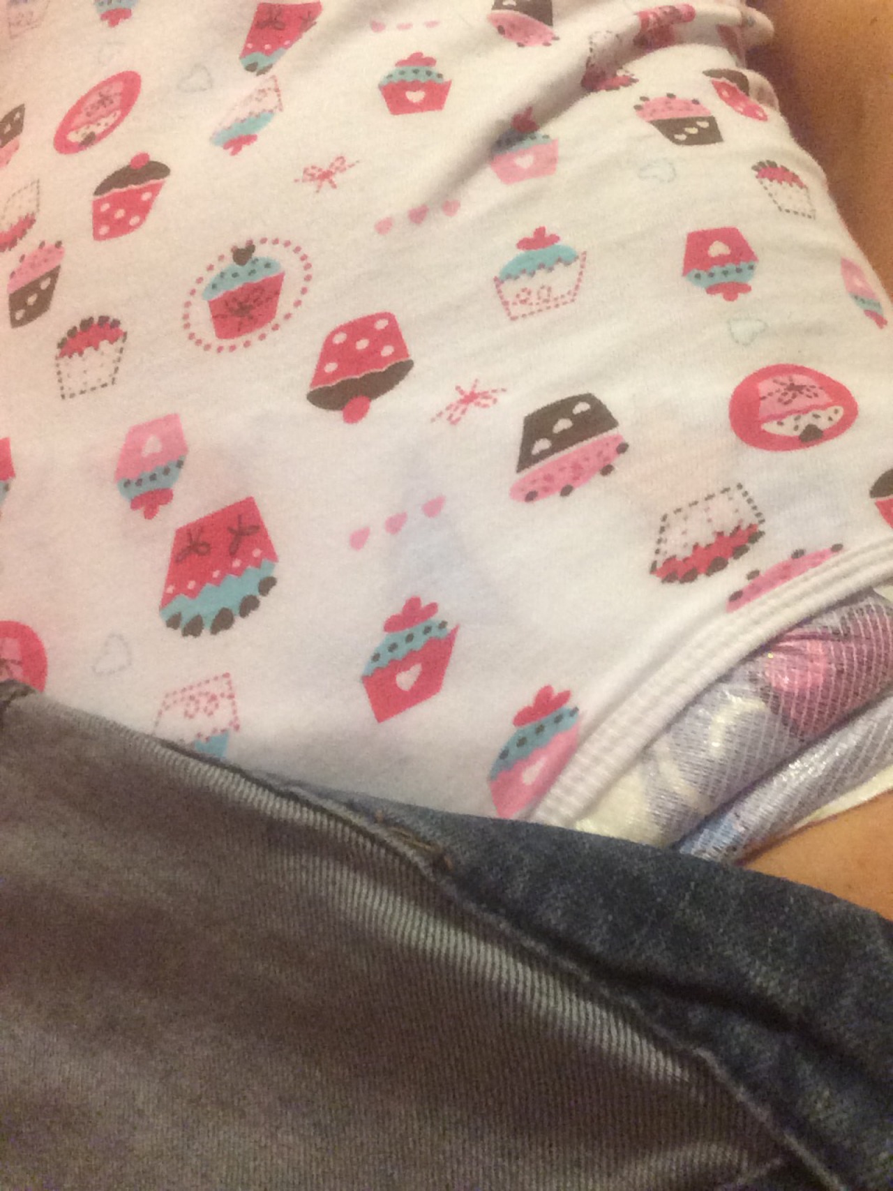 daddyslittledear:  daddydoc:  Think anyone will know I’m wearing a dip and onesie