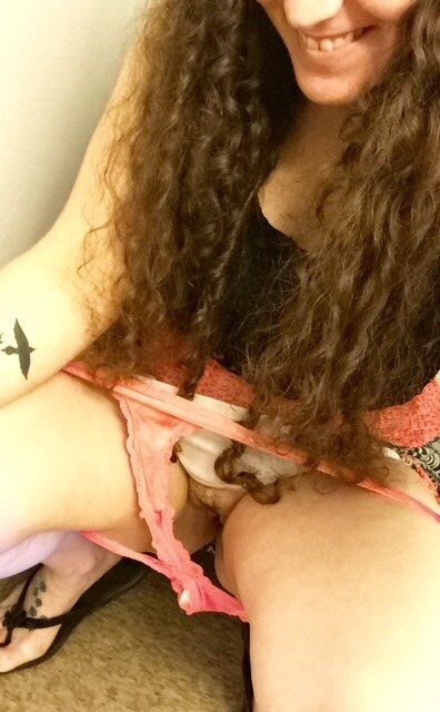 msjigglypuffs:  Work fuckery in fine tune! Up skirts at my desk, squatting in the