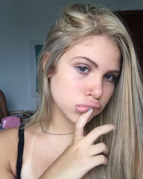 http://streetgrl.tumblr.com/post/156179829737