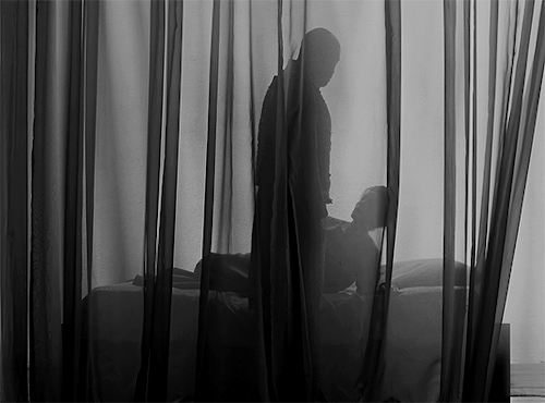 form-and-void:Let fall thy blade on vulnerable crests;I bear a charmed life, which must not yield,To one of woman born.The Tragedy of Macbeth (2021) dir. Joel Coen