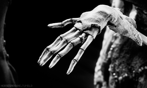 dark-recesses-of-the-soul:☽ dark, horror, eerie, macabre ☾