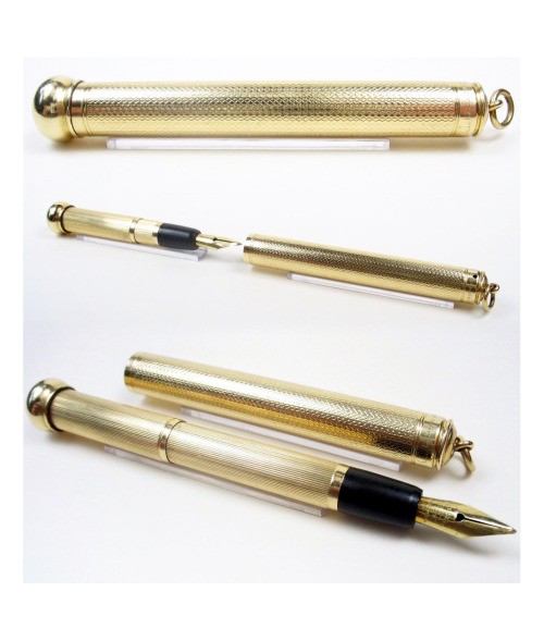 Fountain pen “Eyedropper”, 1918. Gilded. W.S. Hicks New York. Via cas1996.The American manufacturer 