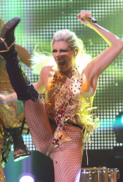 exposed-celebrities:  Ke$ha 