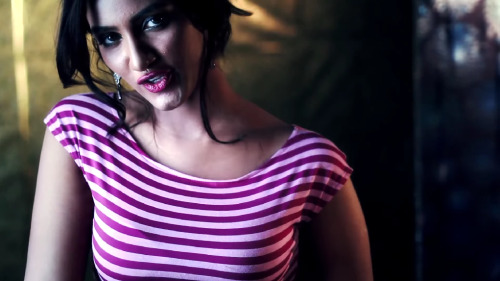 Watch Hot and sexy Pakitani actress mathira spicy song..! www.actressfilmy.com/2014/12/mathir