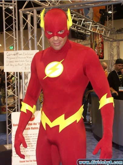 muteboi4eva:  Hot Guy Cosplay! 