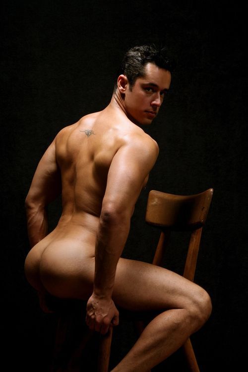real-deal-inches:  The perfect male body has a form, and he choose Rafael Alencar