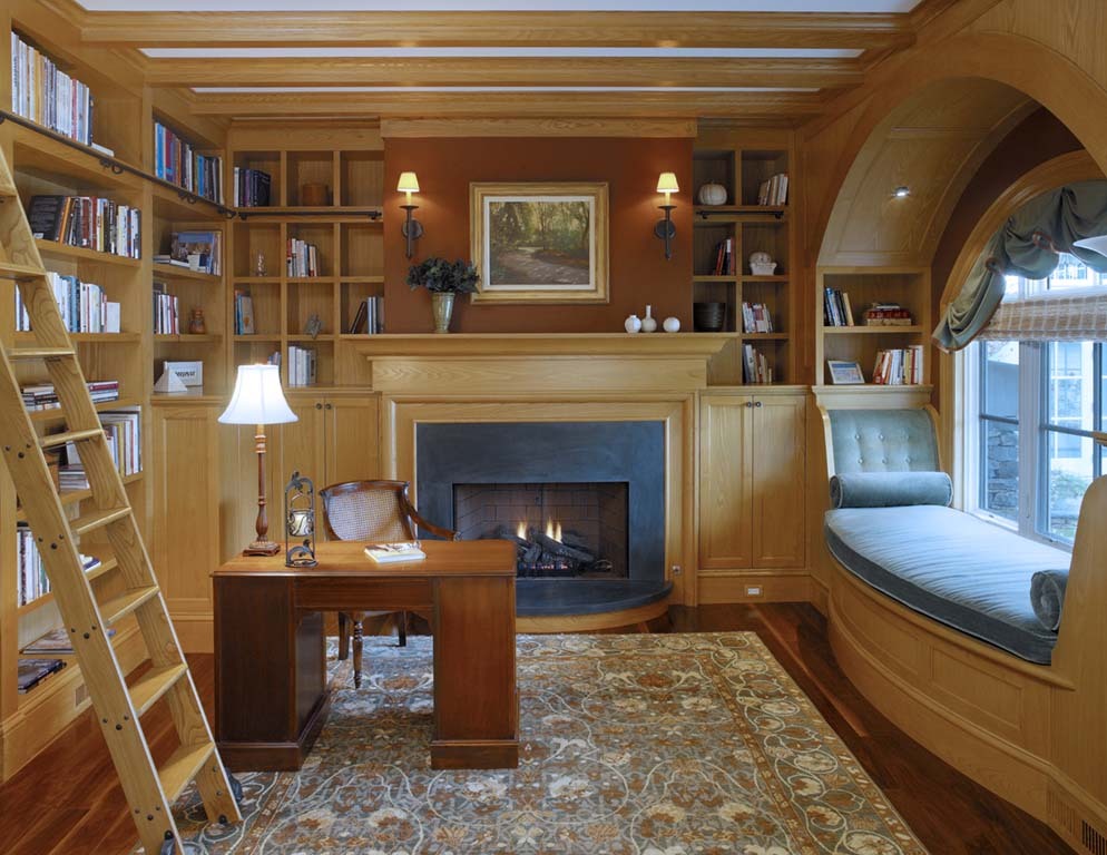 librarylongings:  That window seat is amazing 