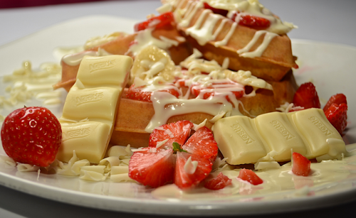 lets-just-eat:White Chocolate Waffles