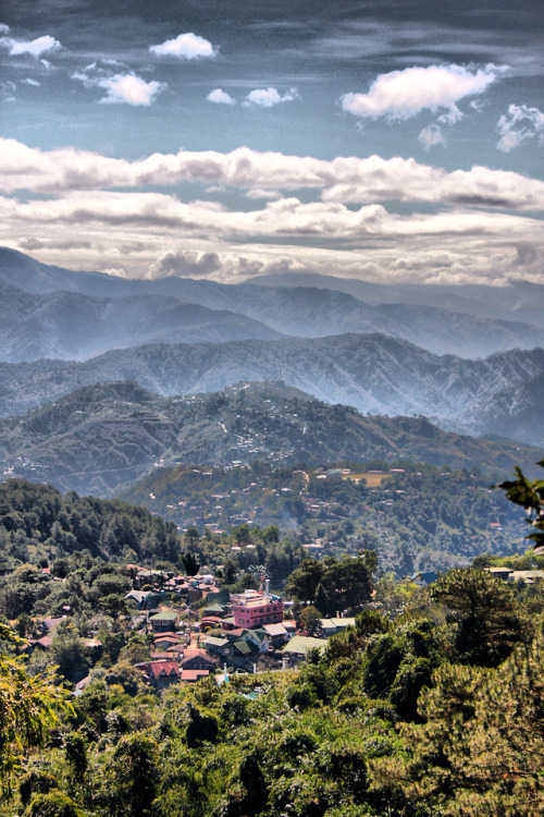 breathtakingdestinations:Baguio City - Philippines (by Frisno Boström) 