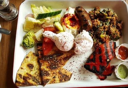 Middle Eastern flavours at brunch yesterday  #brunch #foodporn #eggs (at BabaBoom)