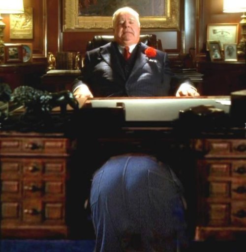 higginslover:oldermaturelondon:Actor William Windom seated behind desk.  Unidentified man on ha
