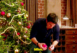smartgirlsattheparty:  WREATH WITHERSPOON!