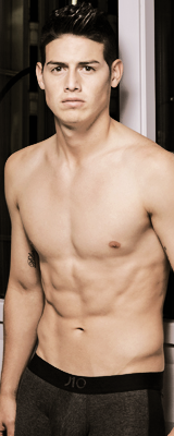 maleathleteirthdaysuits:  soccerplayersinunderwear:     James Rodriguez (soccer)