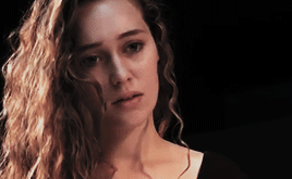 raevnreye:based on this fic by thesummerofrain LOVE YOURSELF AND READ ITclexa au: Clarke is a volunt