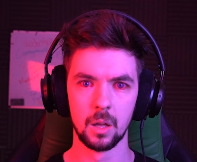 rogue-of-broken-time: rogue-of-broken-time: May I just compare the looks of death in his eyes here?&