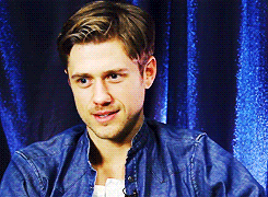 dannyarchers-blog:   aaron tveit + looking into the camera during interviews    