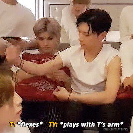 One Full Minute Of Taeyong Feeling Up Tens Arm
