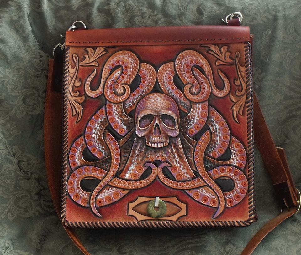 notnumbersix:  sweetpeanil: i-monster:  steampunktendencies:  Leather Work by Simon