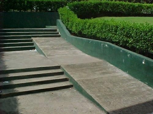 hersheywrites:  beben-eleben:  Design failure?  Lmao. 