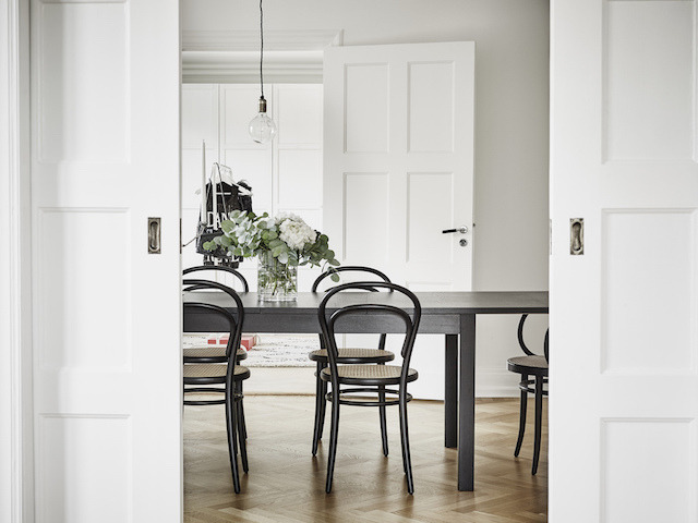 via The Design Chaser Homes to Inspire | Airy Elegance