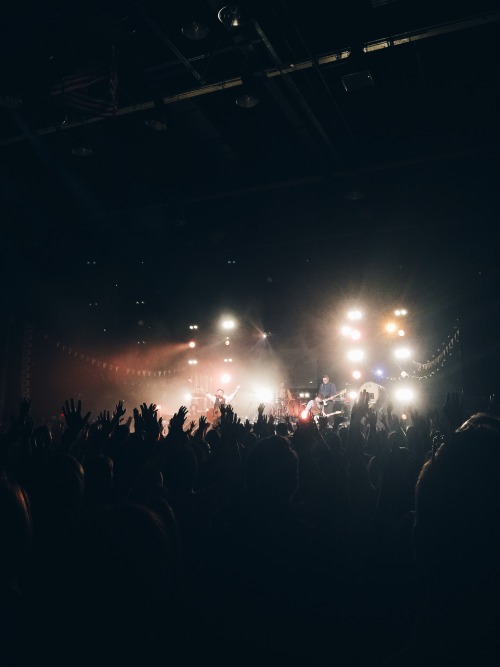 Worship, singing and praising with one of my favorite bands last night, Rend Collective! What an inc