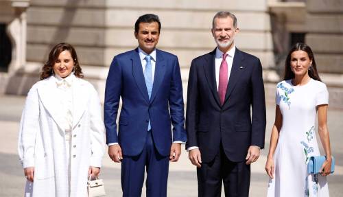 May 17, 2022: King Felipe and Queen Letizia offer an official welcome to Sheikh Tamim bin Hamad Al T