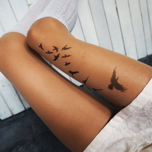 culturenlifestyle: Stunning Hand Painted Tights Mimic Tattoo Designs on the Skin Bulgarian designer 