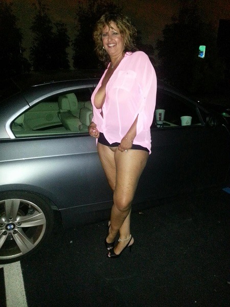 interestedinmilfs:  And this is why I like her