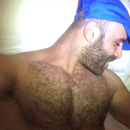 furrypty:  Indulge your senses with the beauty of the male shapes!