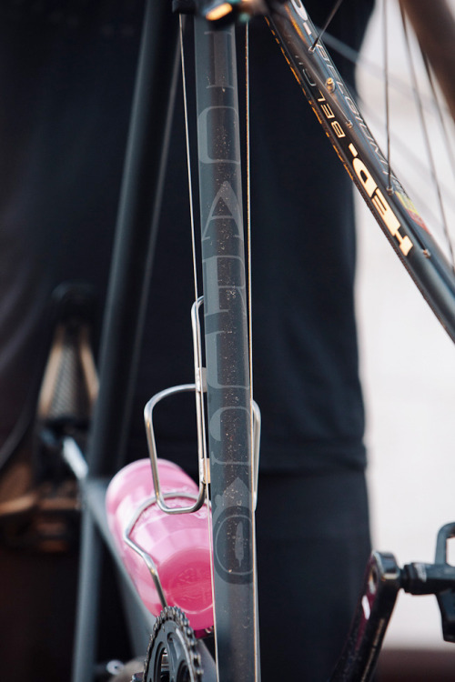 bikesandgirlsandmacsandstuff: (via There’s Only One Thing I Like More Than a New Icarus - PROLLY IS 