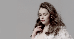 eowyns:  One of the many things I love about Daenerys is she’s given me an opportunity