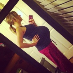 preggogirl:  Pretty young pregnant thing