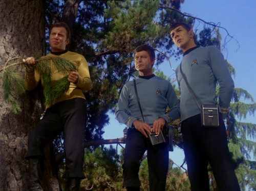 trekwithme: Pals hanging out in the great outdoors.