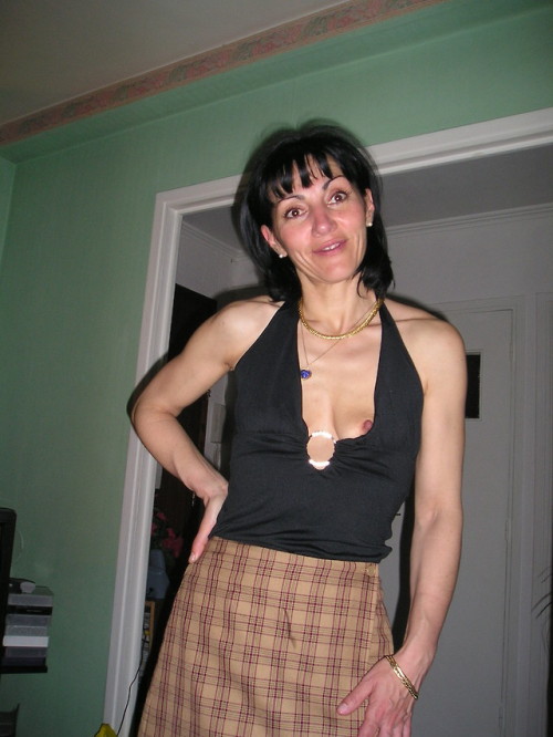 milf-desirable-bitches: NicolePics number: 78Online now: Yes.Looking: Men Profile: CLICK HERE